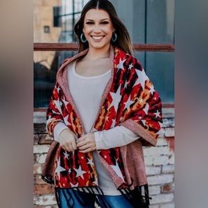 Women’s Red Star Shawl ~ NWT